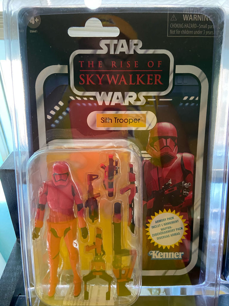 Star Wars The Rise Of Skywalker Sith Trooper With Armory Pack  action figure collectible - Main Image 1