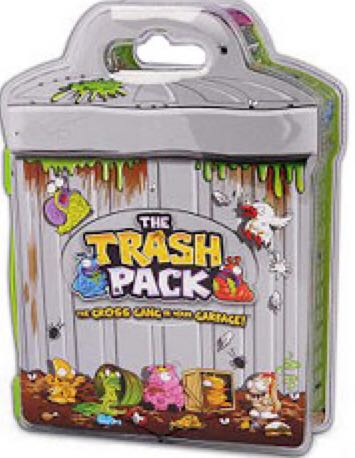 Teeny Tinies Bed & Breakfast Playset 20