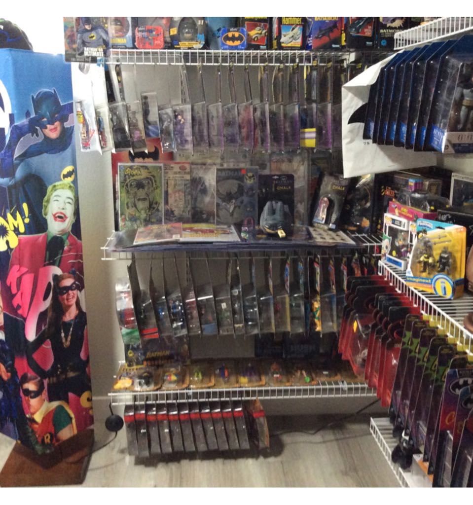 Batcave Wall 2  action figure collectible - Main Image 1