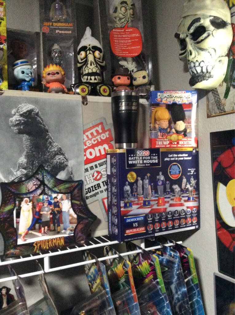 Bs 90s Room Wall 4  action figure collectible - Main Image 2