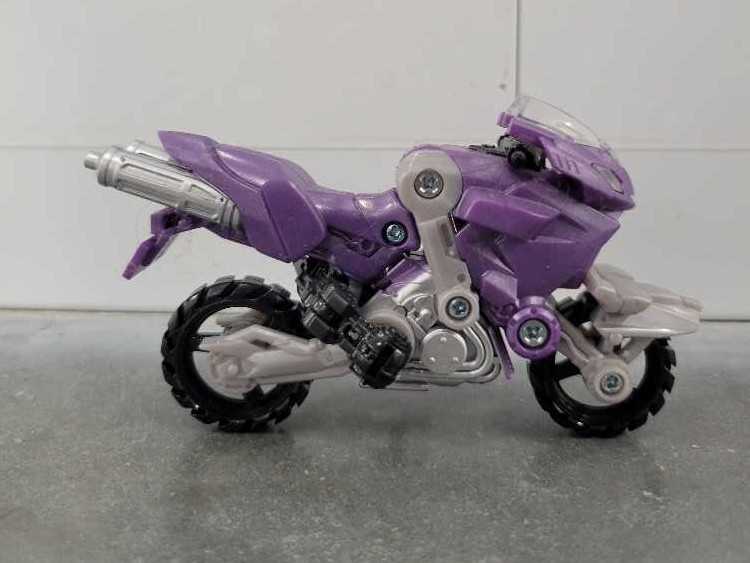 Elita-1 With Tech Sergeant Epps And Skids Vehicle Mode  - Hasbro (Human Alliance) action figure collectible - Main Image 2