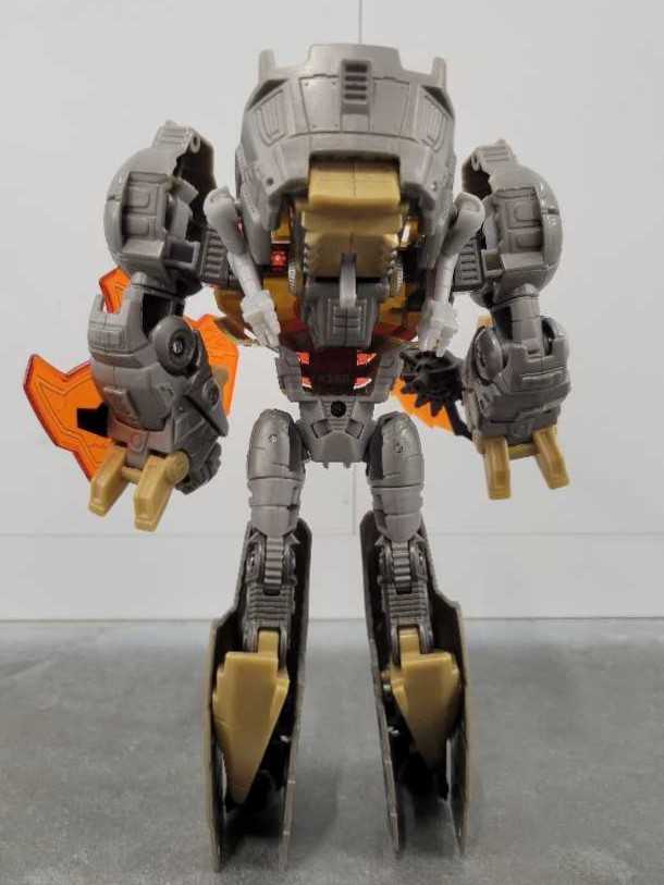 Grimlock Robot Mode - Hasbro (Generations War For Cybertron) action figure collectible - Main Image 4
