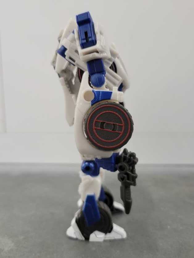 Jazz Cybertronian  - Hasbro (Generations War For Cybertron) action figure collectible - Main Image 3