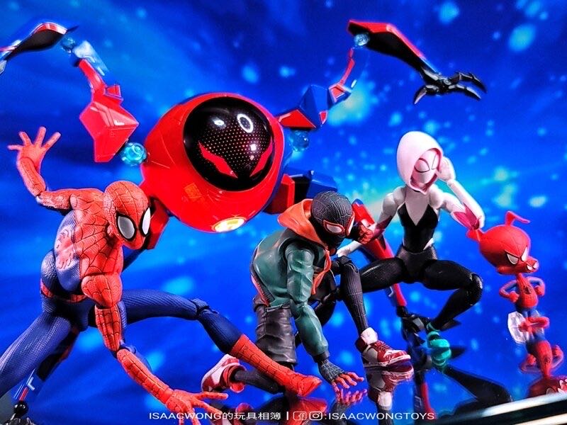 Sentinel Peni Parker - Sentinel (Spider-man Into the Spiderverse) action figure collectible - Main Image 3