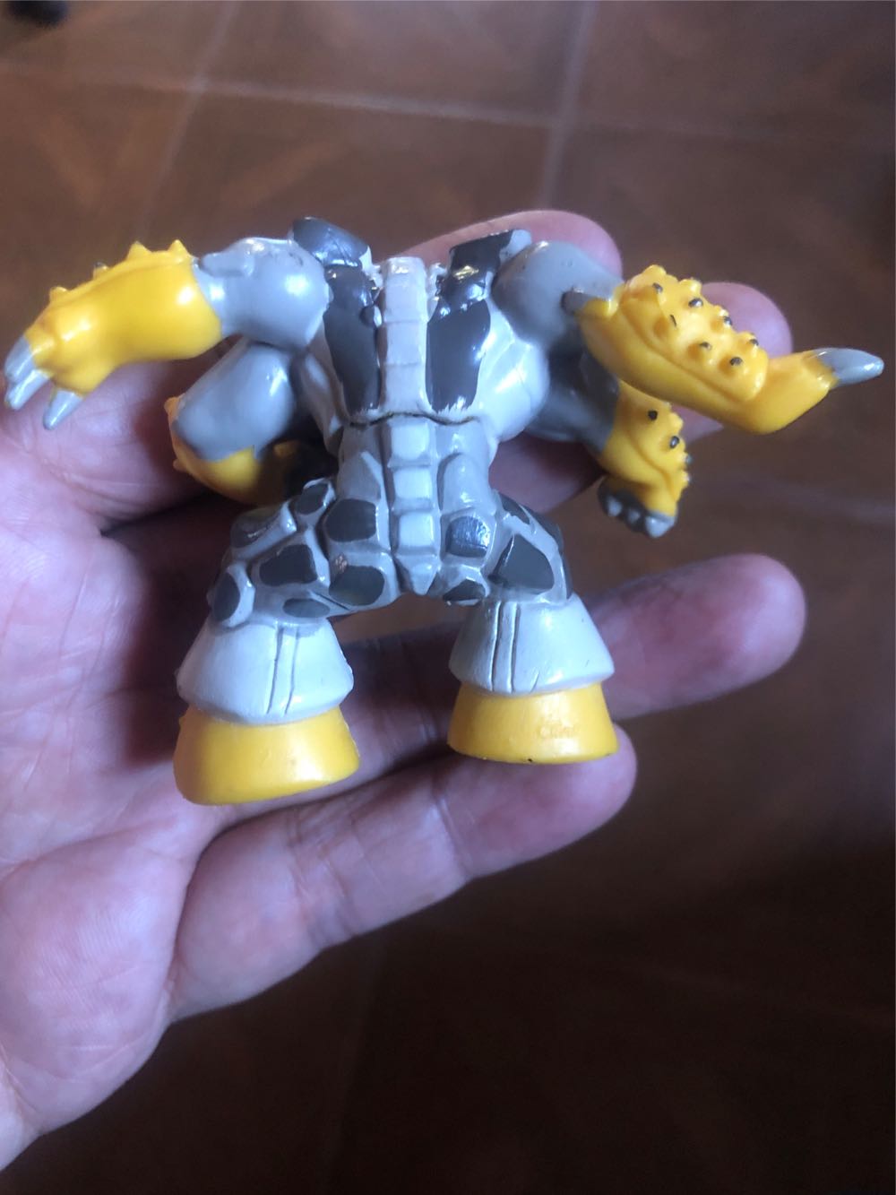 Kolossus - El Señor De La Tierra - Gormiti (Marron) action figure collectible - Main Image 3