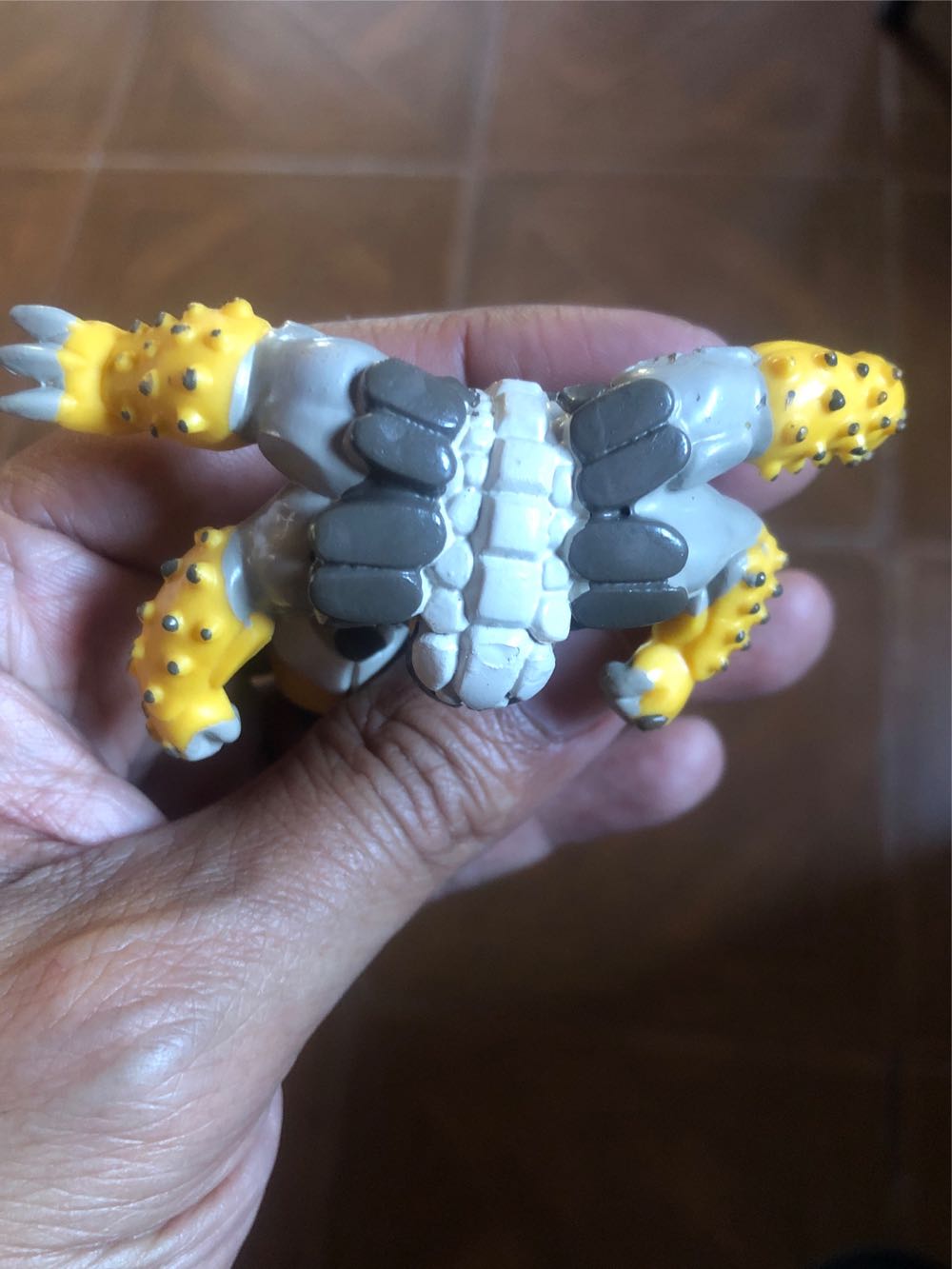 Kolossus - El Señor De La Tierra - Gormiti (Marron) action figure collectible - Main Image 4