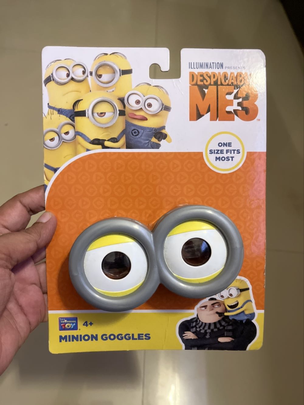 Thinkway Toys Despicable Me 3 Minion Goggles  action figure collectible [Barcode 064442201326] - Main Image 2