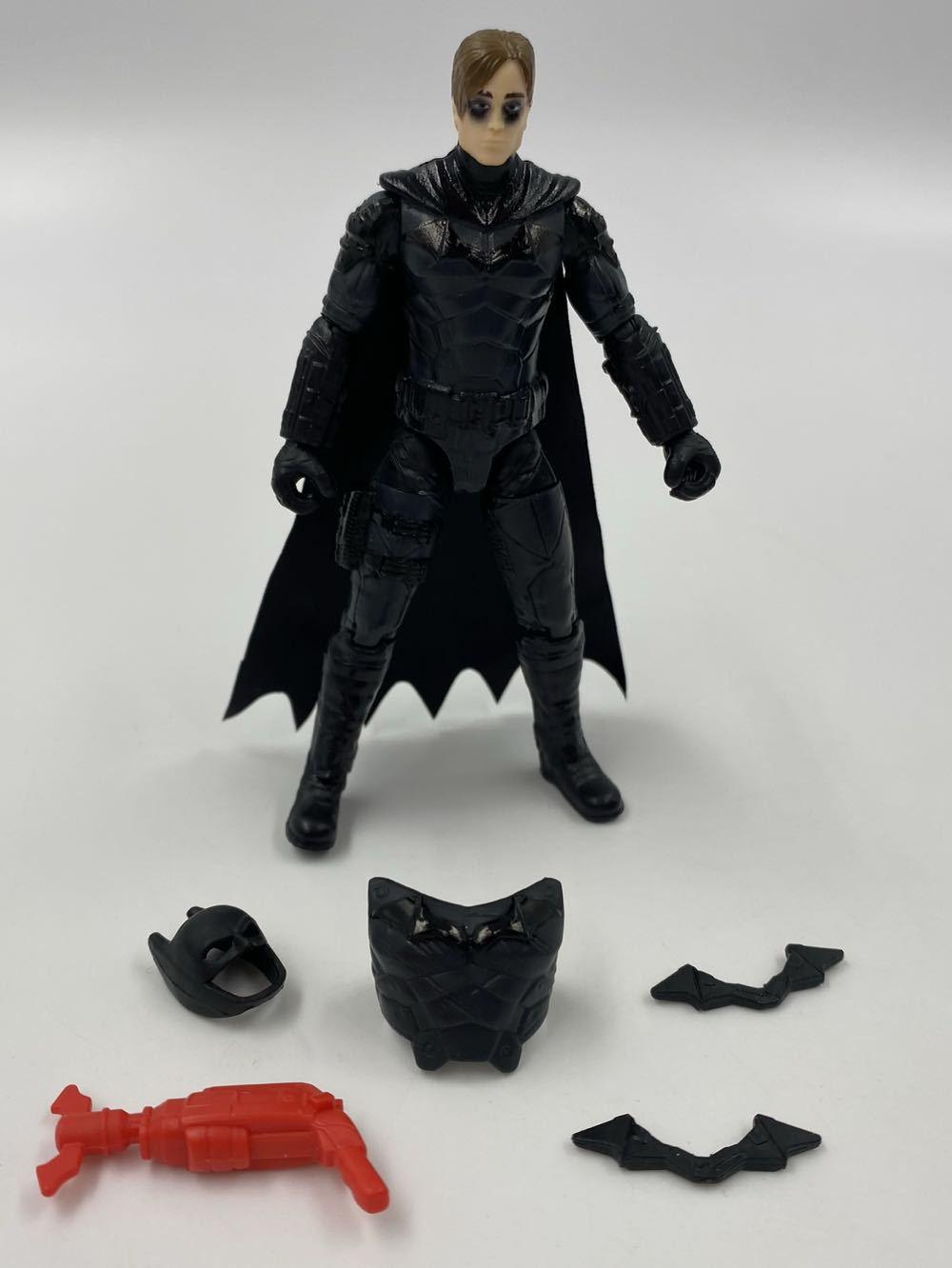 DC: Batman, Bruce Wayne - Spin Master (The Batman) action figure collectible - Main Image 2