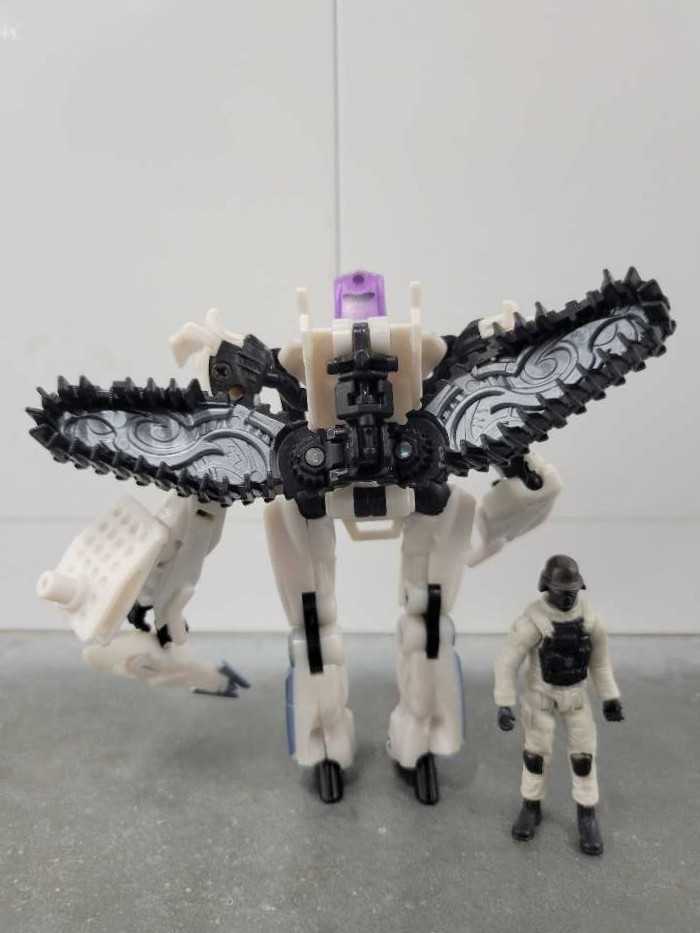 Icepick With Sergeant Chaos Missing Blasters - Hasbro (Human Alliance) action figure collectible - Main Image 4