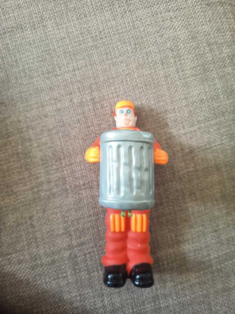 Real Ghostbusters Garbage Can Ghost  action figure collectible - Main Image 2
