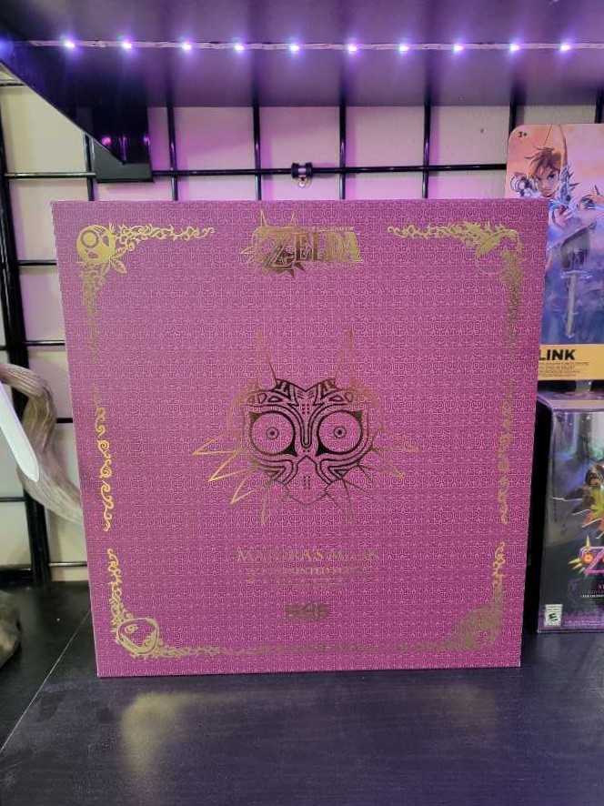 The Batman Chassis Art Collection 1950 Jokermobile