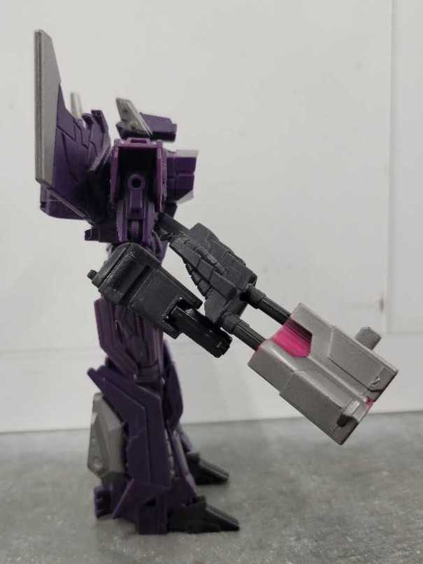 Shockwave Robot Mode - Hasbro (Generations War For Cybertron) action figure collectible - Main Image 3