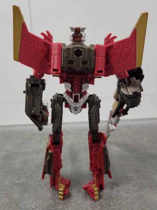 Air Raid Robot Mode - Hasbro (Generations War For Cybertron) action figure collectible - Main Image 4