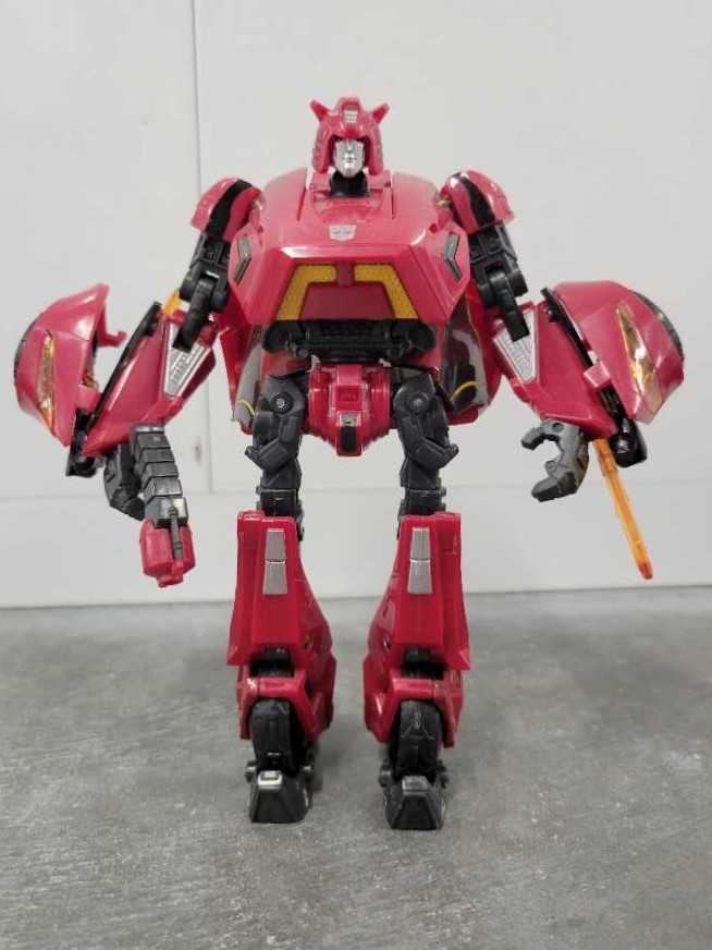 Cliffjumper Robot Mode - Hasbro (Generations War For Cybertron) action figure collectible - Main Image 2