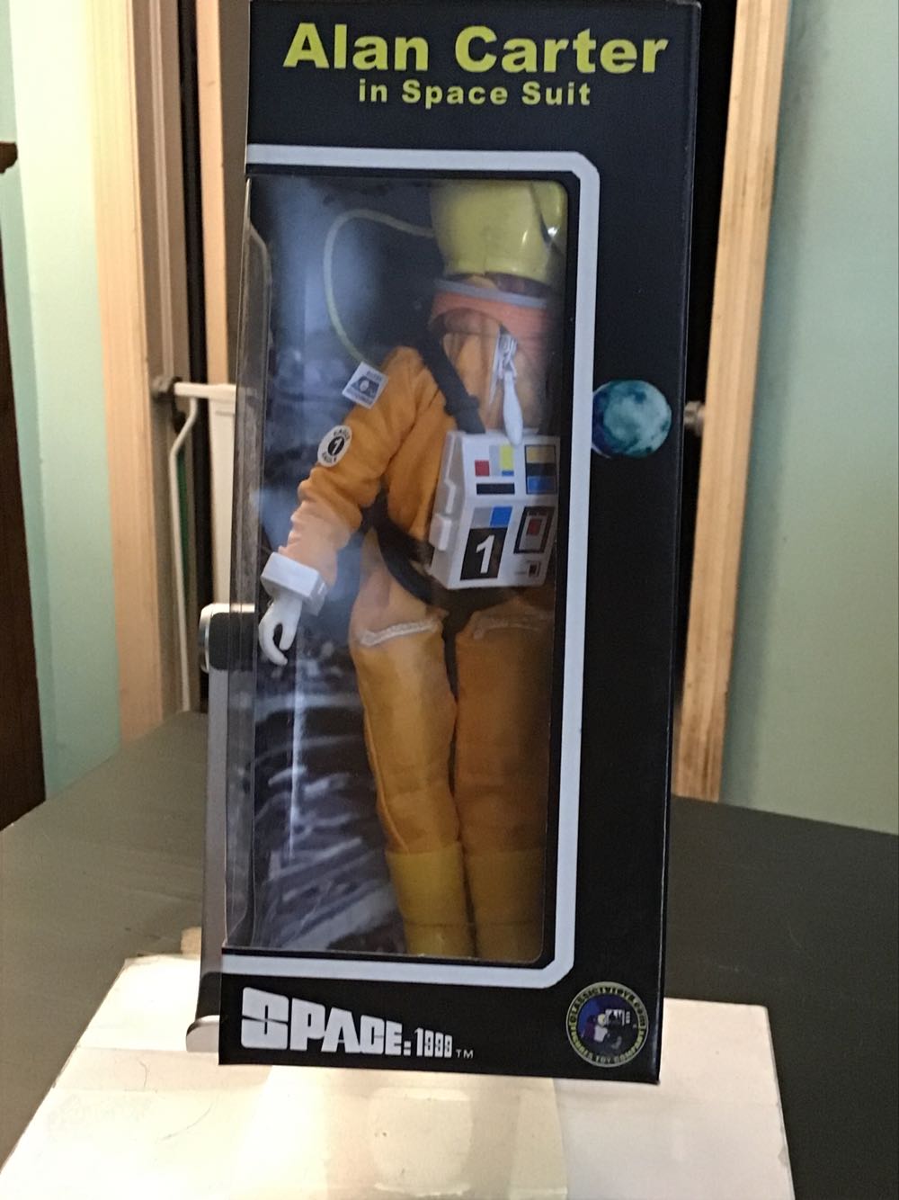 Space 1999 Alan Carter In Space Suit - Classic TV Toys (Space :1999) action figure collectible [Barcode 200500123203] - Main Image 1