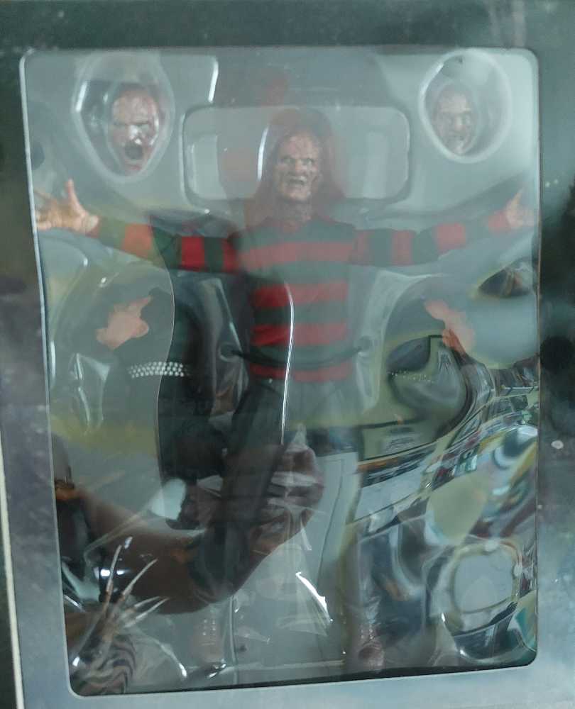 Freddy NOES P2 F Revenge - Neca action figure collectible - Main Image 2