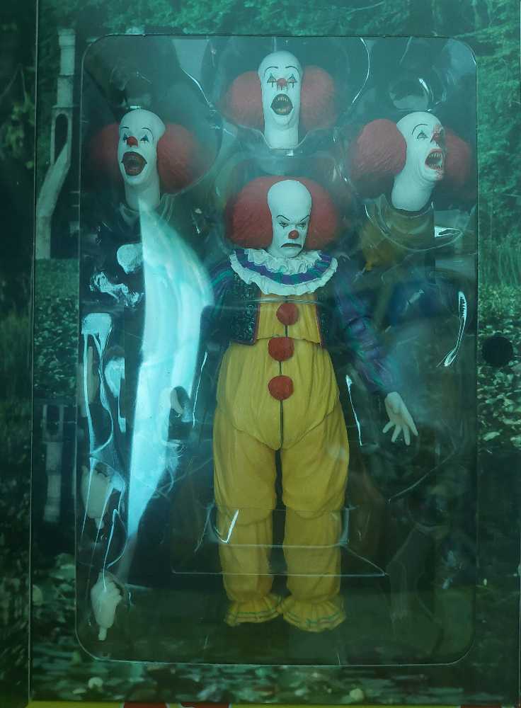 It the movie Pennywise - Neca action figure collectible - Main Image 2