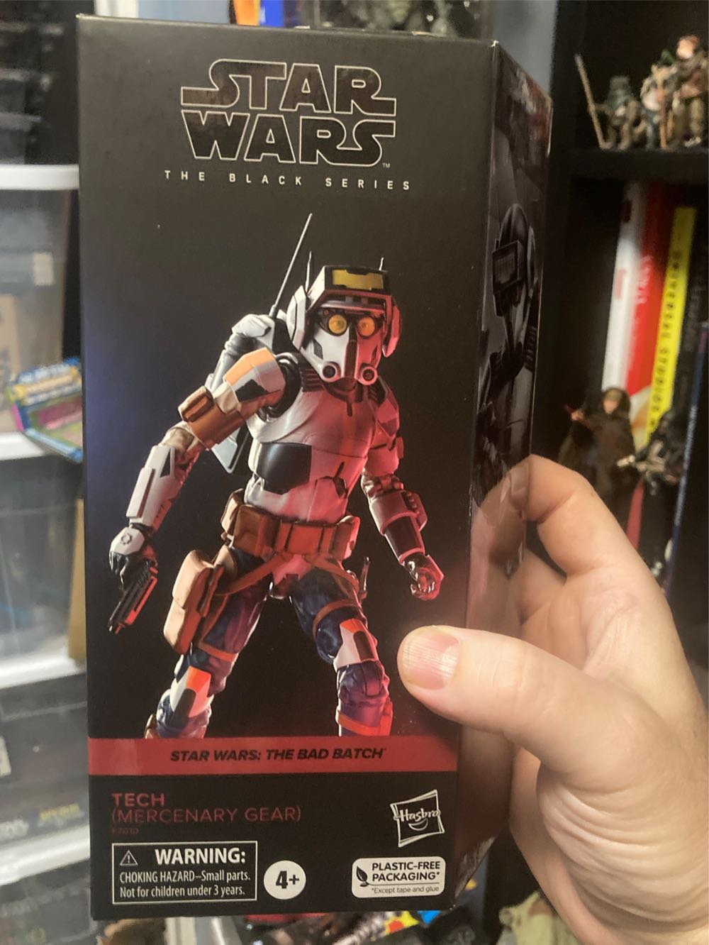 #16 |Tech (Mercenary Gear) - Hasbro (Star Wars - The Bad Batch) action figure collectible [Barcode 5010996106919] - Main Image 4