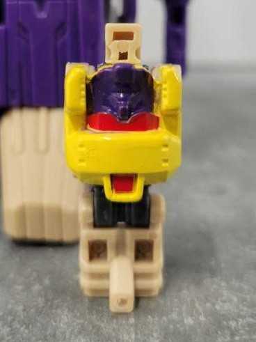 Hazard With Blitzwing Robot Mode - Hasbro (Titans Return) action figure collectible - Main Image 3