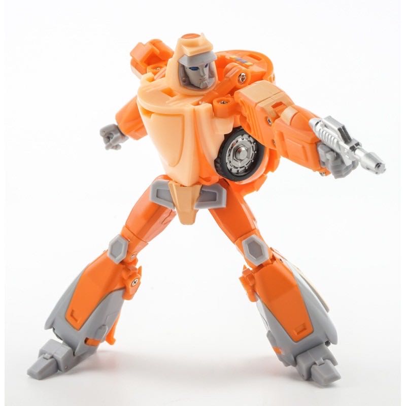Ollie - X-Transbots (3rd Party Transformers Masterpiece) action figure collectible - Main Image 2