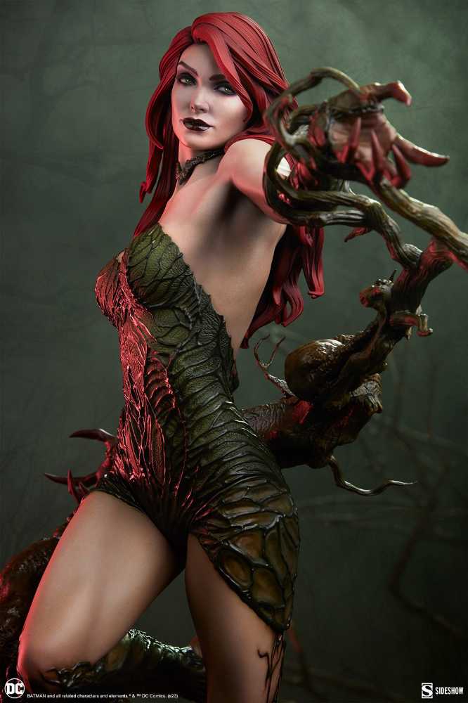 Poison Ivy, Deadly Nature (Collector Edition) - Sideshow Collectibles action figure collectible - Main Image 3