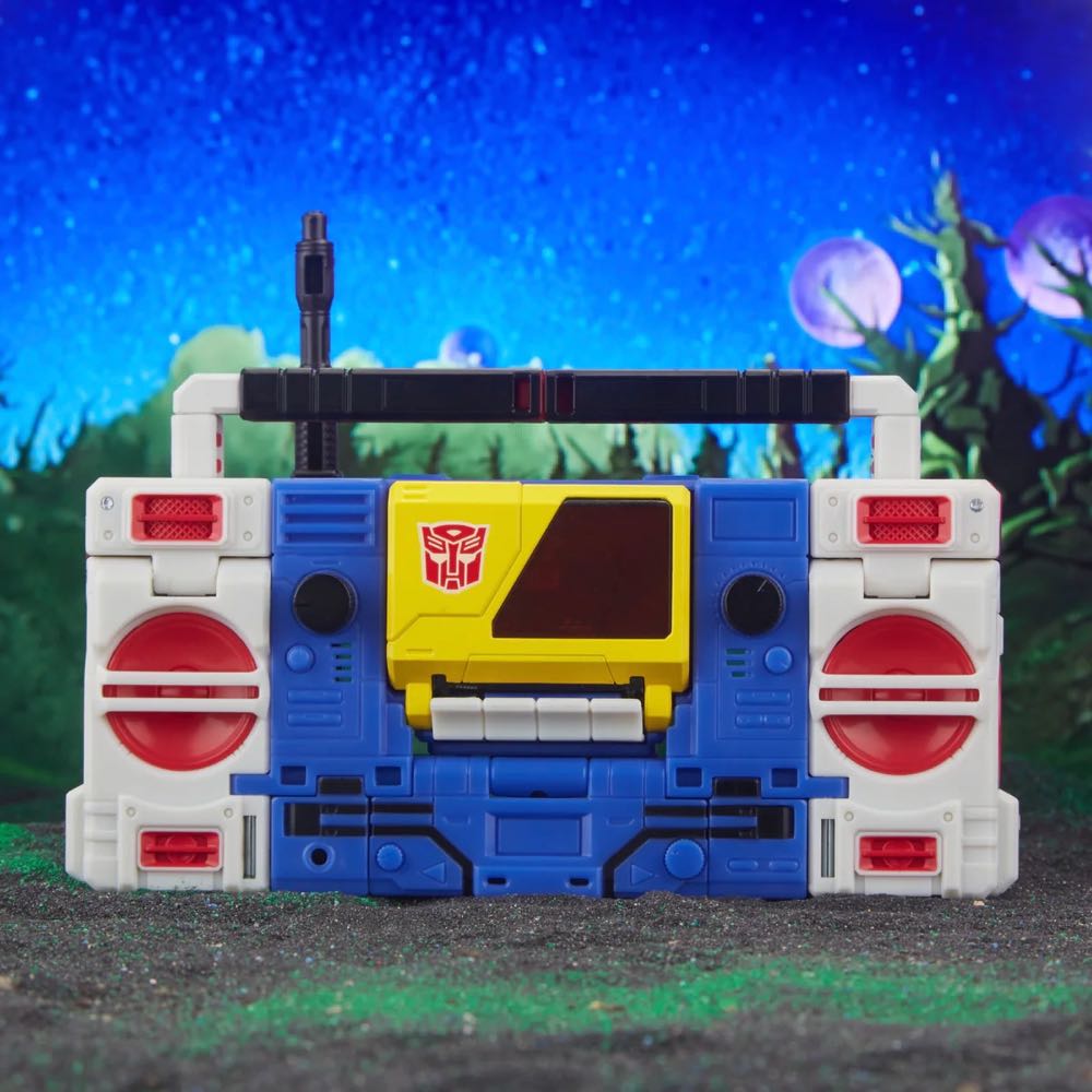 Legacy Evolution Voyager Class Rewind - Hasbro (Transformers) action figure collectible - Main Image 2