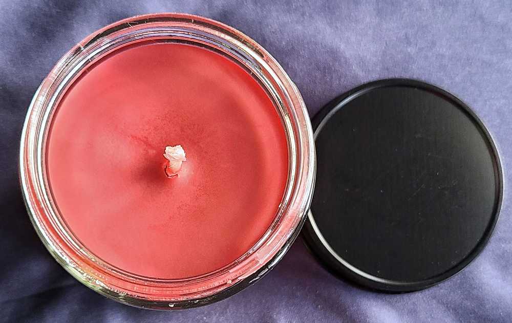 CANDLE: Halloween Bath & Bodyworks Vampire Blood Single Wick 2023 - Bath & Bodyworks Candle (Halloween Candles) action figure collectible [Barcode 667558666173] - Main Image 3