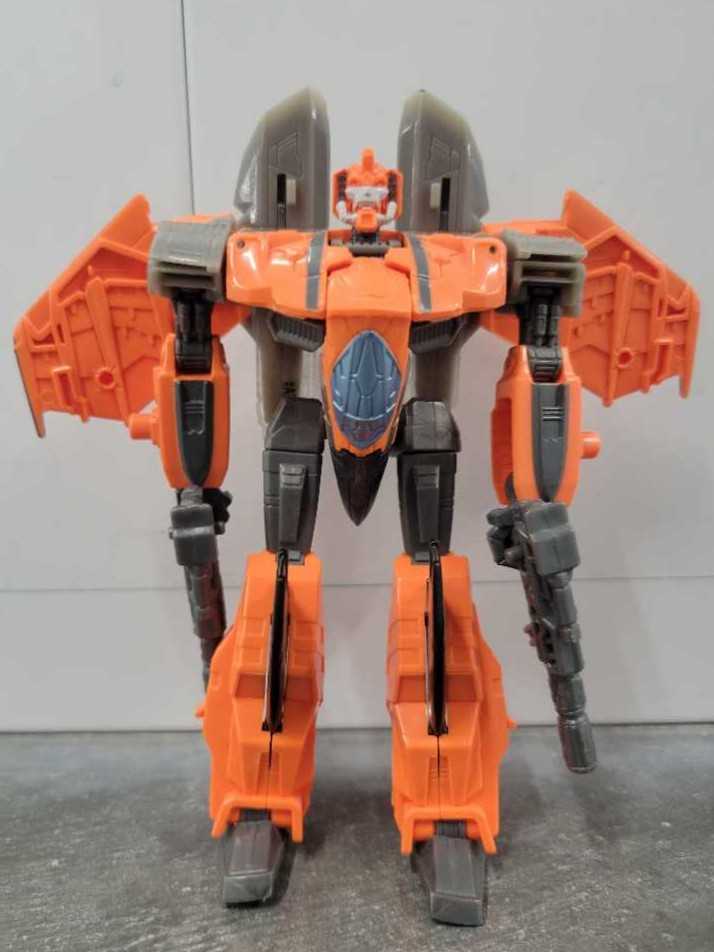 Jhiaxus Robot Mode - Hasbro (Generations) action figure collectible - Main Image 2