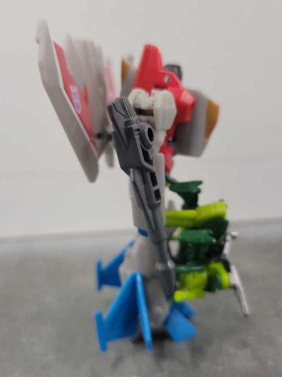 Starscream With Waspinator  - Hasbro (Generations) action figure collectible - Main Image 3