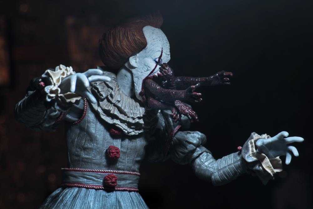 Pennywise - Neca (Horror) action figure collectible - Main Image 2