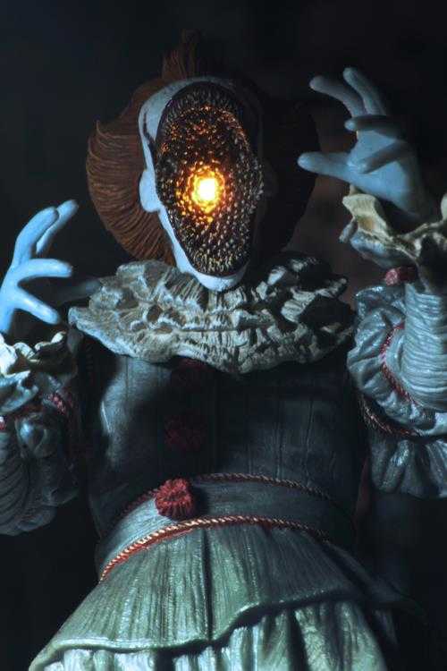 Pennywise - Neca (Horror) action figure collectible - Main Image 3
