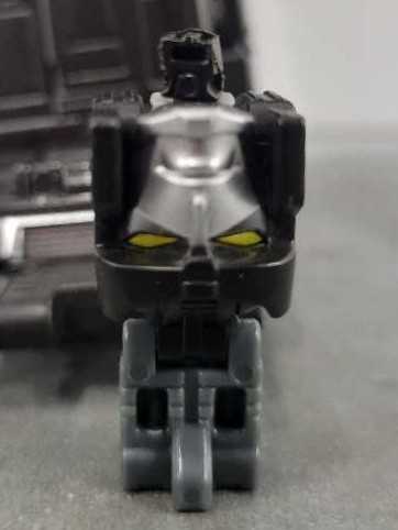 Ominus With Sky Shadow - Hasbro (Titans Return) action figure collectible - Main Image 3