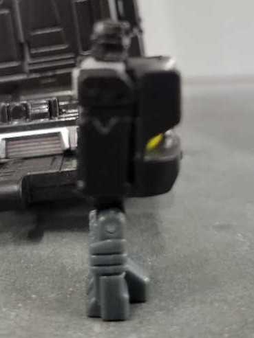 Ominus With Sky Shadow - Hasbro (Titans Return) action figure collectible - Main Image 4