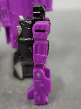 Vorath With Mindwipe - Hasbro (Titans Return) action figure collectible - Main Image 2