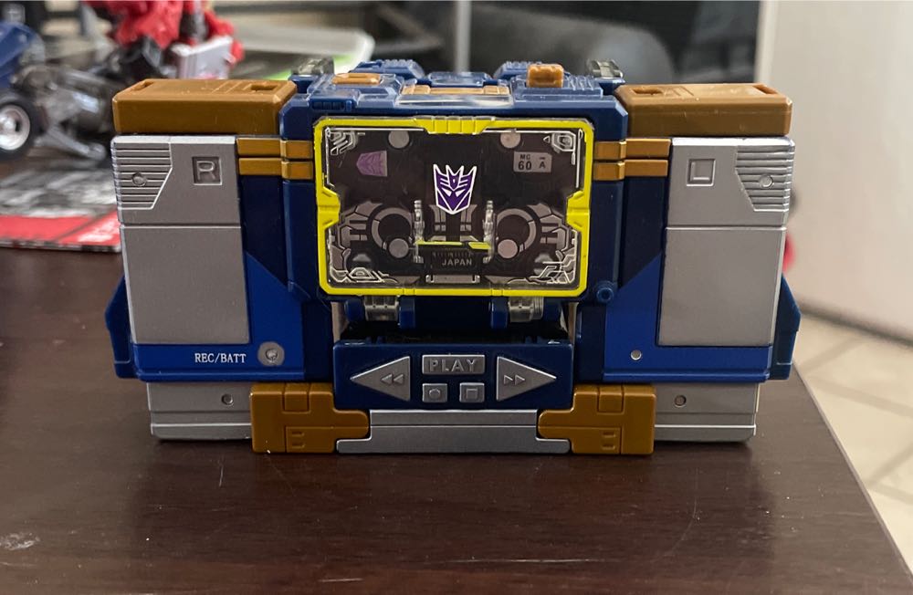 Chronicles Of Narnia Prince Caspian King Miraz With Shield Sword