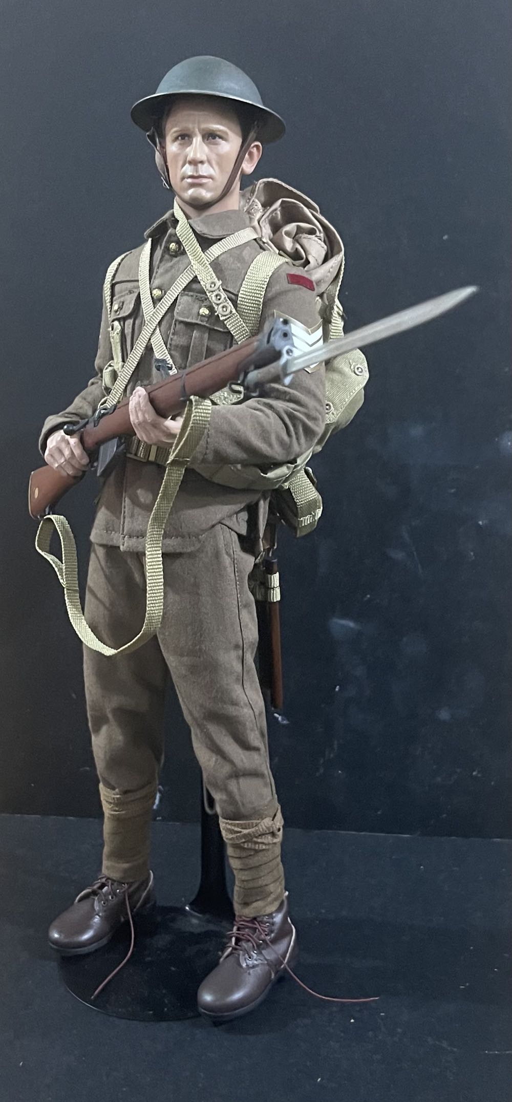 Custom DIY - WWI Battle Of The Somme 1916 Platoon Sgt. Telford Winter - various (World War I) action figure collectible - Main Image 2