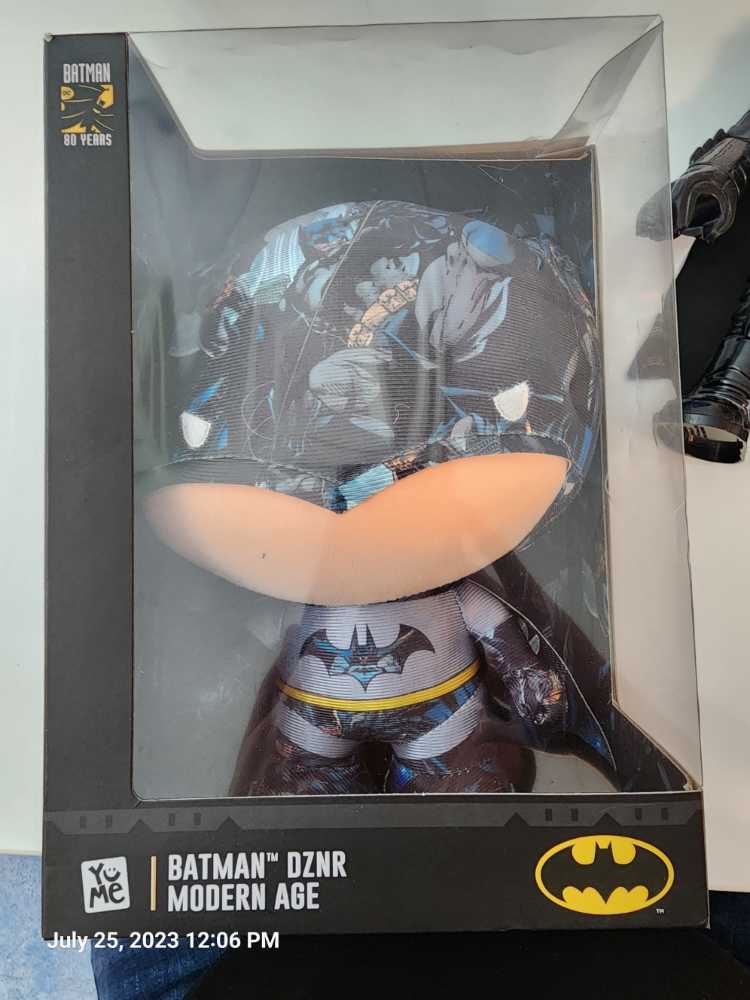 Batman Yume Dnzr Modern Age & Logo 7” Plush Box Edition Yu Me Broken Boxes  action figure collectible [Barcode 843309191426] - Main Image 2