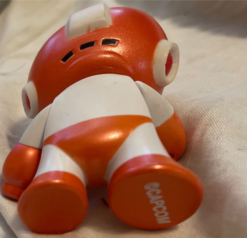 Megaman Lootcrate Kidrobot  action figure collectible - Main Image 2