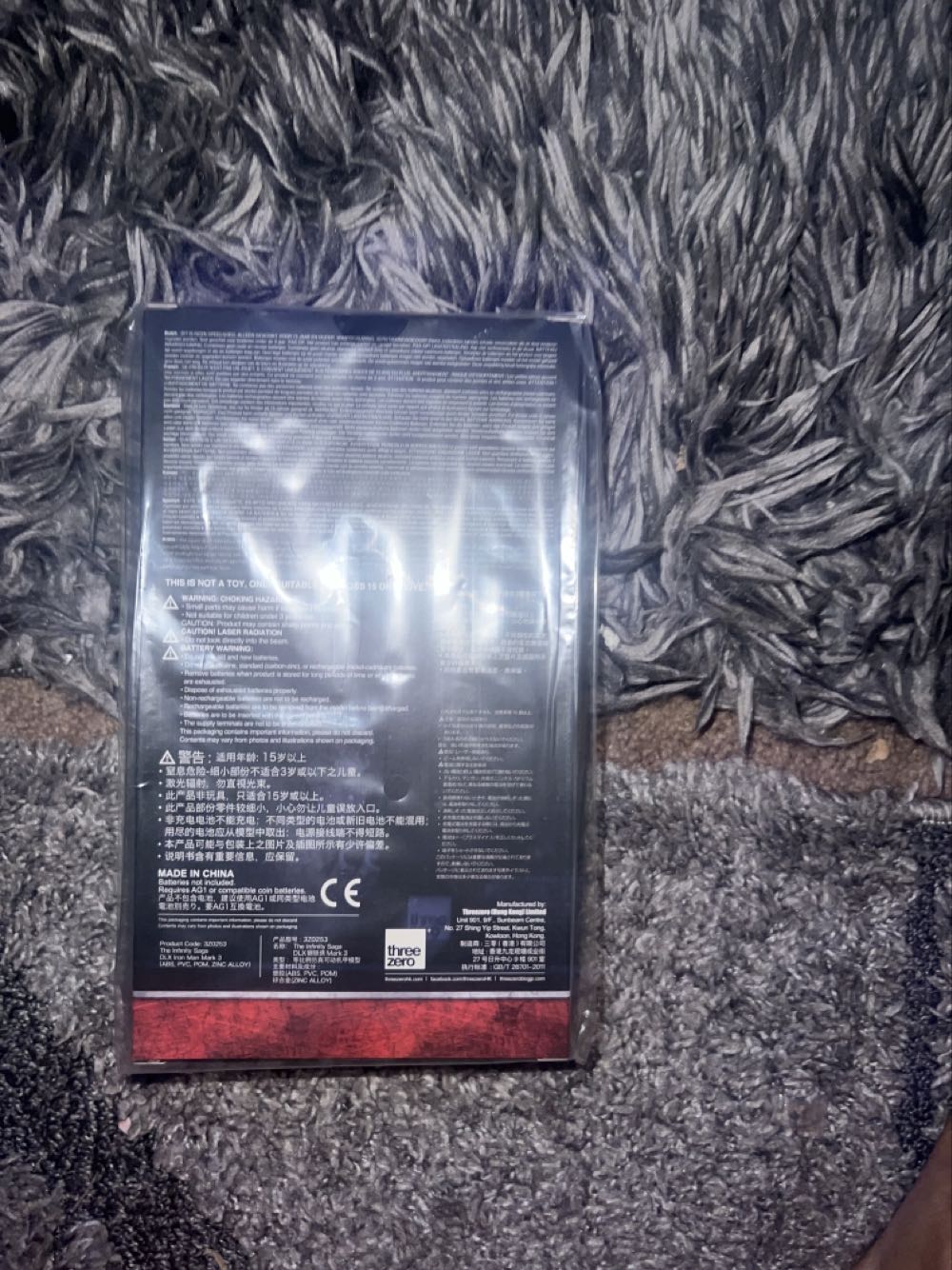 Threezero The Infinity Saga DLX Iron Man Mark 3 (III)  (ThreeZero) action figure collectible [Barcode 4897056204003] - Main Image 3