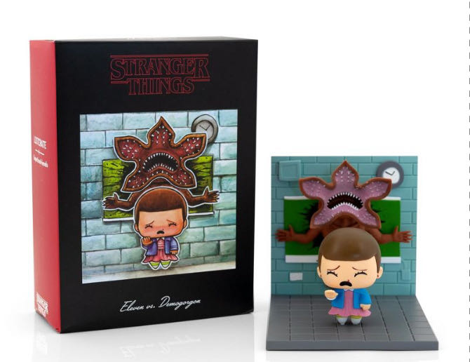Stranger Things Stand - Loot Crate action figure collectible - Main Image 3