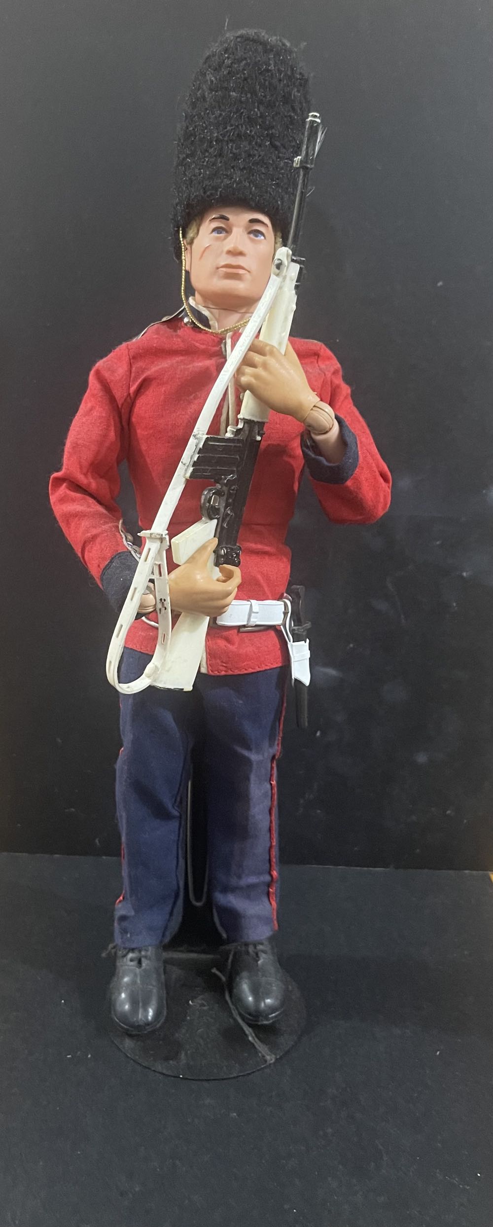 Action Man - British Grenadier Guard - Palitoy/Hasbro action figure collectible - Main Image 2