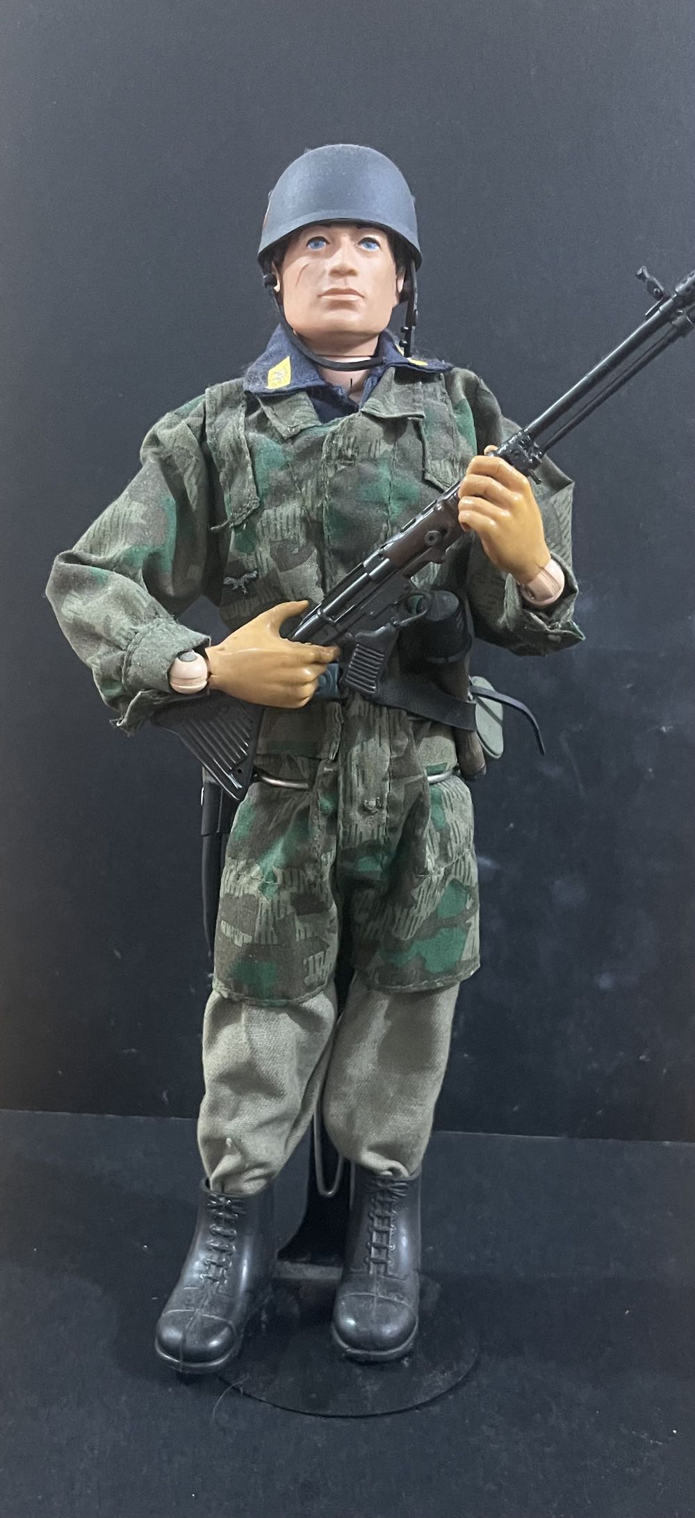 Action Man - German Paratrooper - Palitoy/Hasbro (The Eagles Have Landed) action figure collectible - Main Image 2