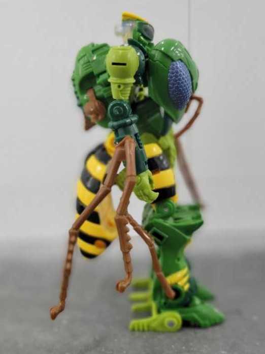 Waspinator Robot Mode Missing Wings And Gun - Hasbro (Generations) action figure collectible - Main Image 3
