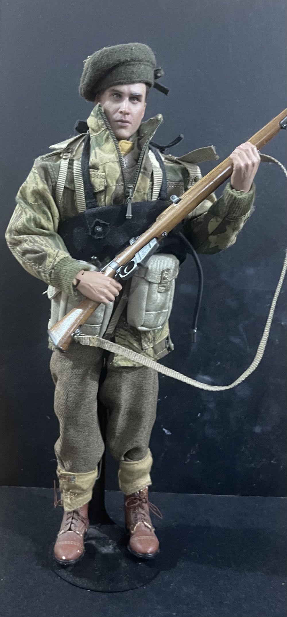 Bandai Hobby Gunpla Starter Set: Gundam Vs. Zaku Ii Bandai Hguc Action Figure