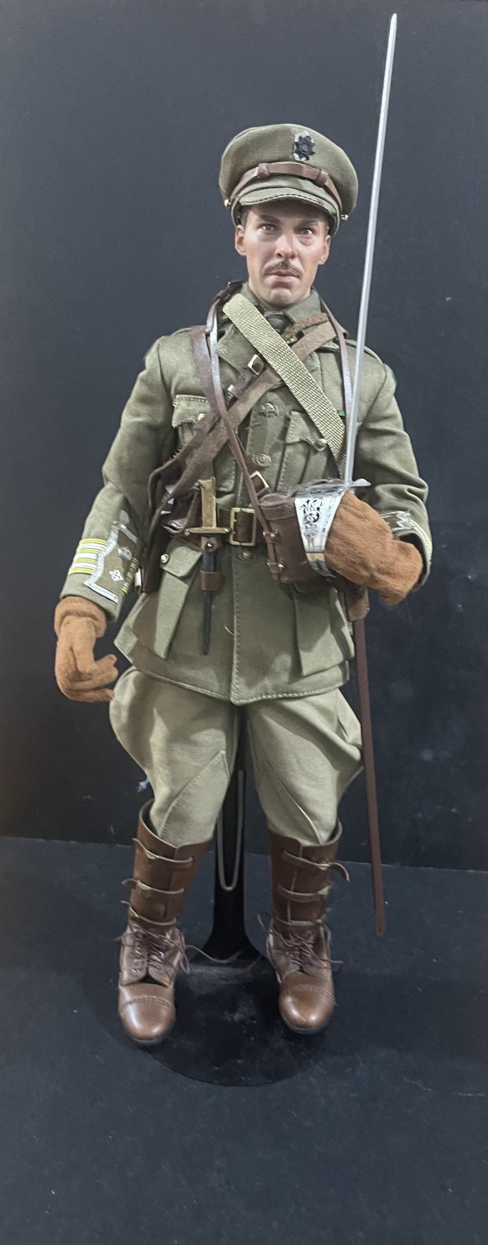 DID - WWI Lt. Colonel Mackenzie - Dragon Models Ltd. (1917 Movie) action figure collectible - Main Image 2