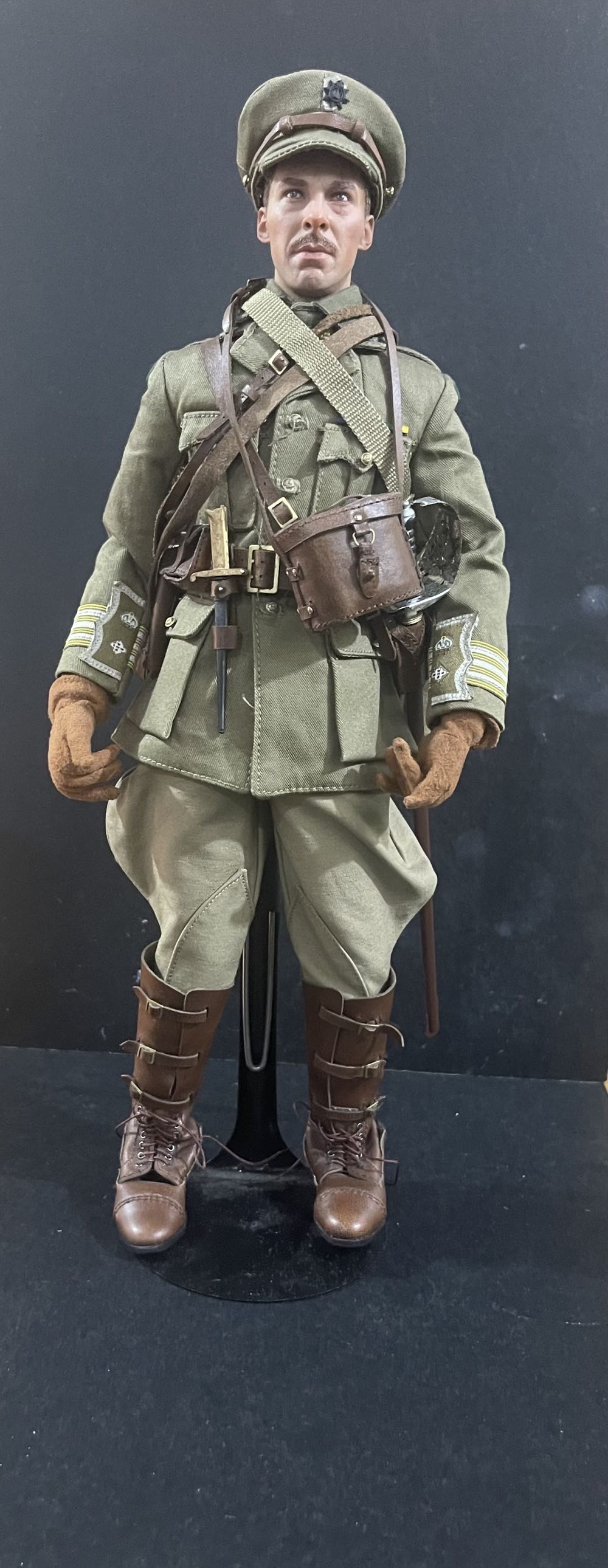 DID - WWI Lt. Colonel Mackenzie - Dragon Models Ltd. (1917 Movie) action figure collectible - Main Image 3