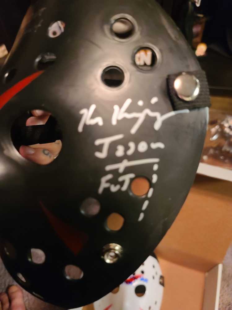 Friday The 13th Signed Mask - Black  (Horror) action figure collectible - Main Image 4