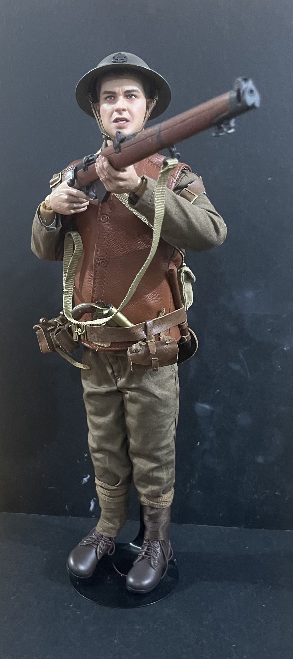 DID - WWI British Infantry Corporal Tom Blake - Dragon Models Ltd. (1917 Movie) action figure collectible - Main Image 2