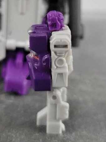 Murk With Octone Octane Robot Mode - Hasbro (Titans Return) action figure collectible - Main Image 2