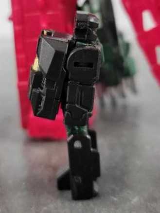 Grax With Skullsmasher Skullcruncher Robot Mode - Hasbro (Titans Return) action figure collectible - Main Image 2